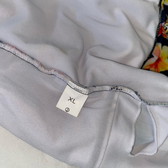 One piece bathing suit ruffle sleeve XL - Picture 5 of 6